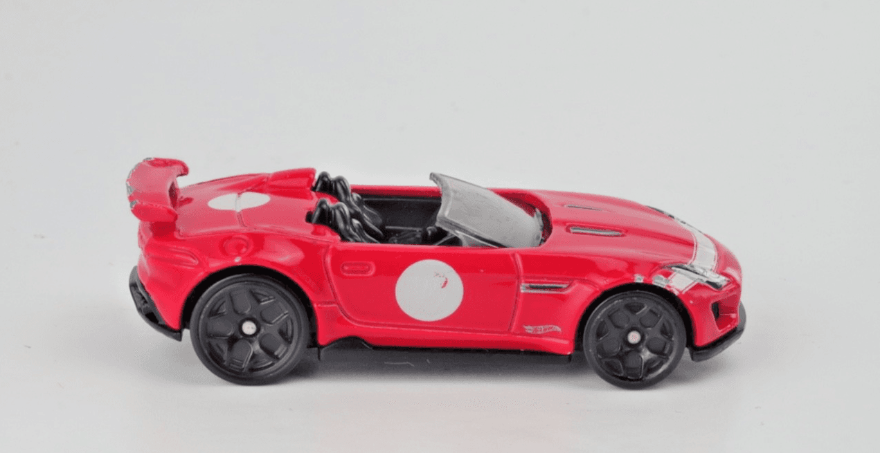 Hot Wheels ~ 2015 JAGUAR F-TYPE Project 7 ~ HW Showroom 1/10 ~ 1:64 Diecast Car - Thumbnail 3