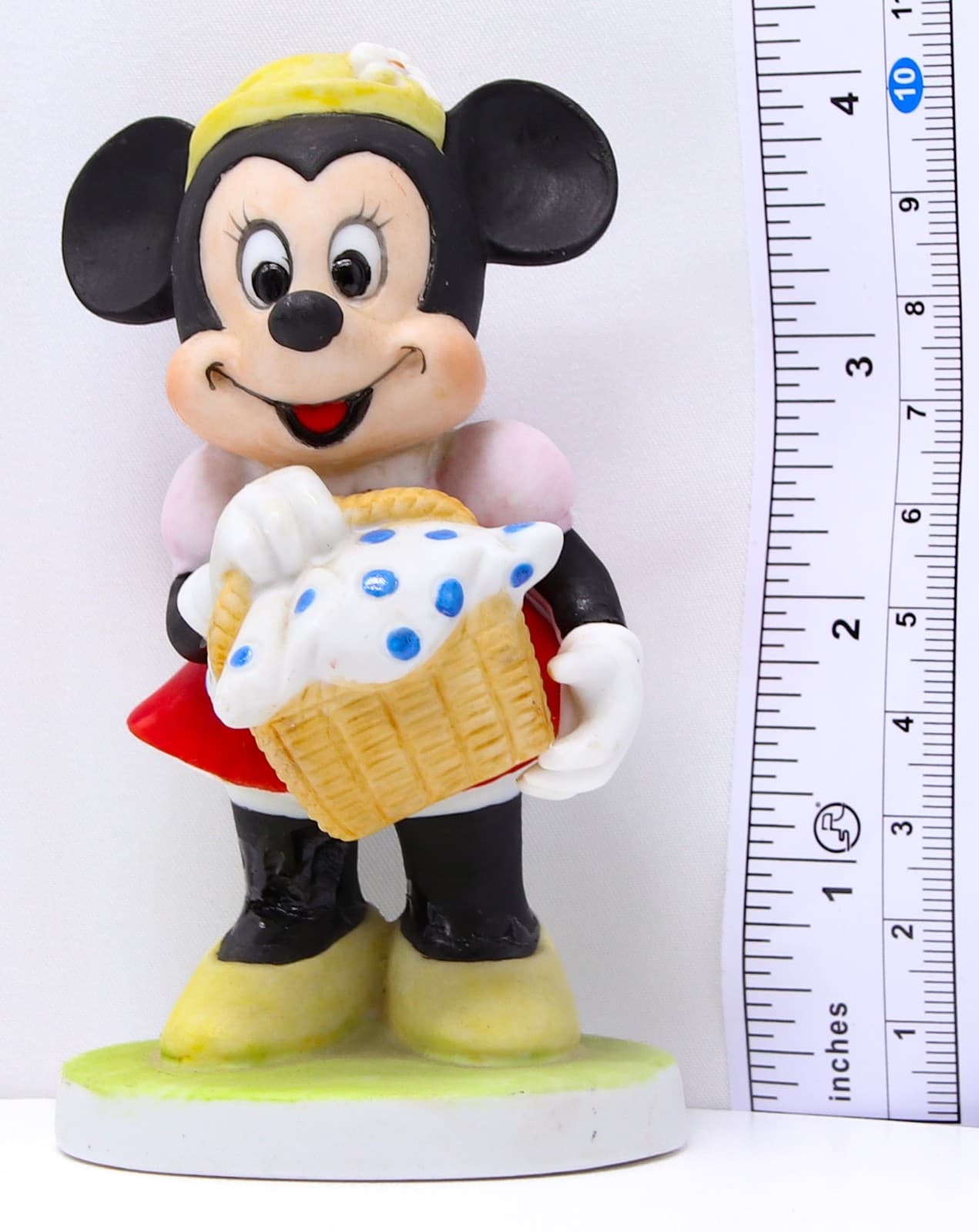Walt Disney Minnie Mouse Figurine With Picnic Basket - paint chips on skirt - Thumbnail 7