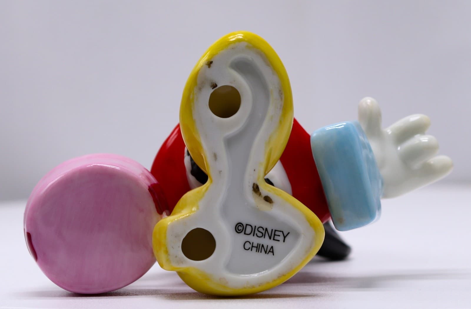 Minnie Mouse Goes Shopping Figurine 4” - Thumbnail 6