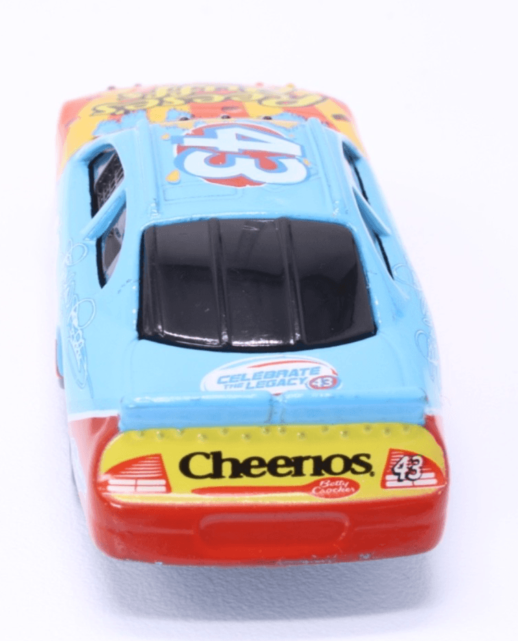 NASCAR ~ 2008 TCB ~ RICHARD PETTY #43 Reese's Puffs ~ Diecast 1:64 - Thumbnail 7