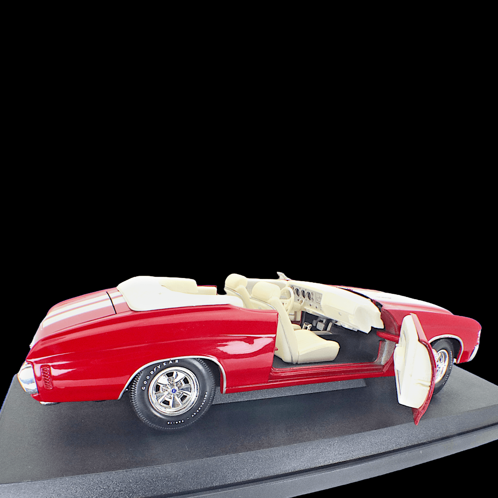 Maisto 1972 CHEVY CHEVELLE SS 454 Convertible ~ Diecast ~ Red ~ 1:18 - Thumbnail 9