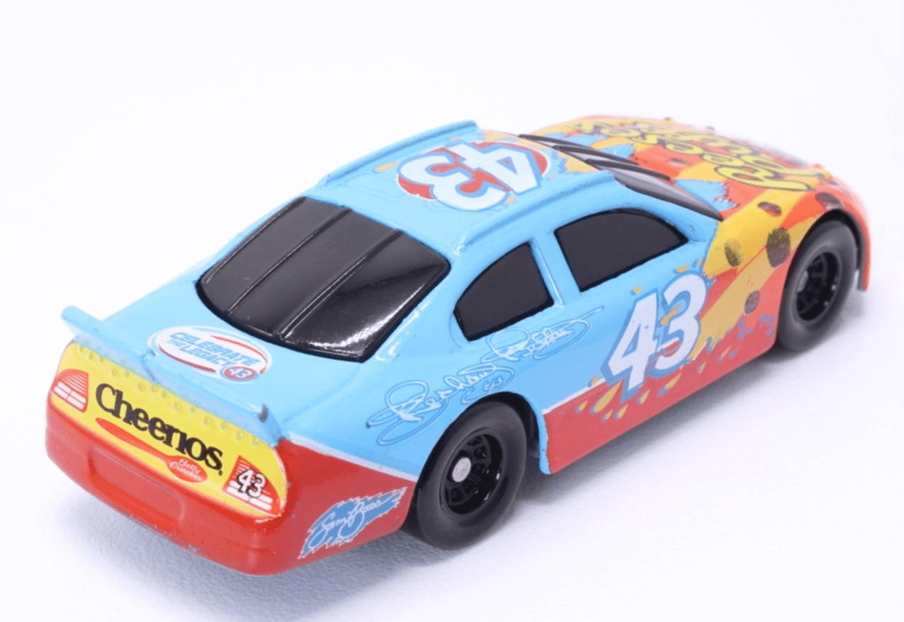 NASCAR ~ 2008 TCB ~ RICHARD PETTY #43 Reese's Puffs ~ Diecast 1:64 - Thumbnail 5
