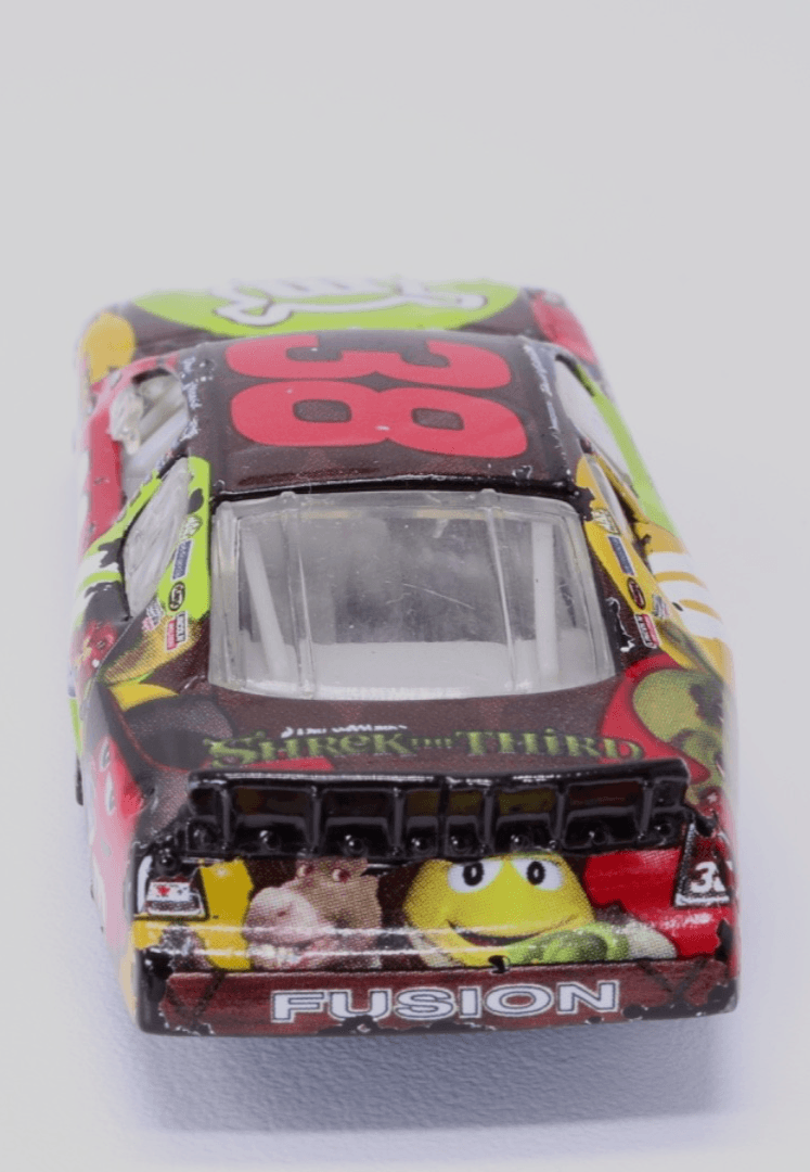 NASCAR ~ 2007 DAVID GILLILAND #38 M&M's Shrek ~ 1:64 Diecast - Thumbnail 7