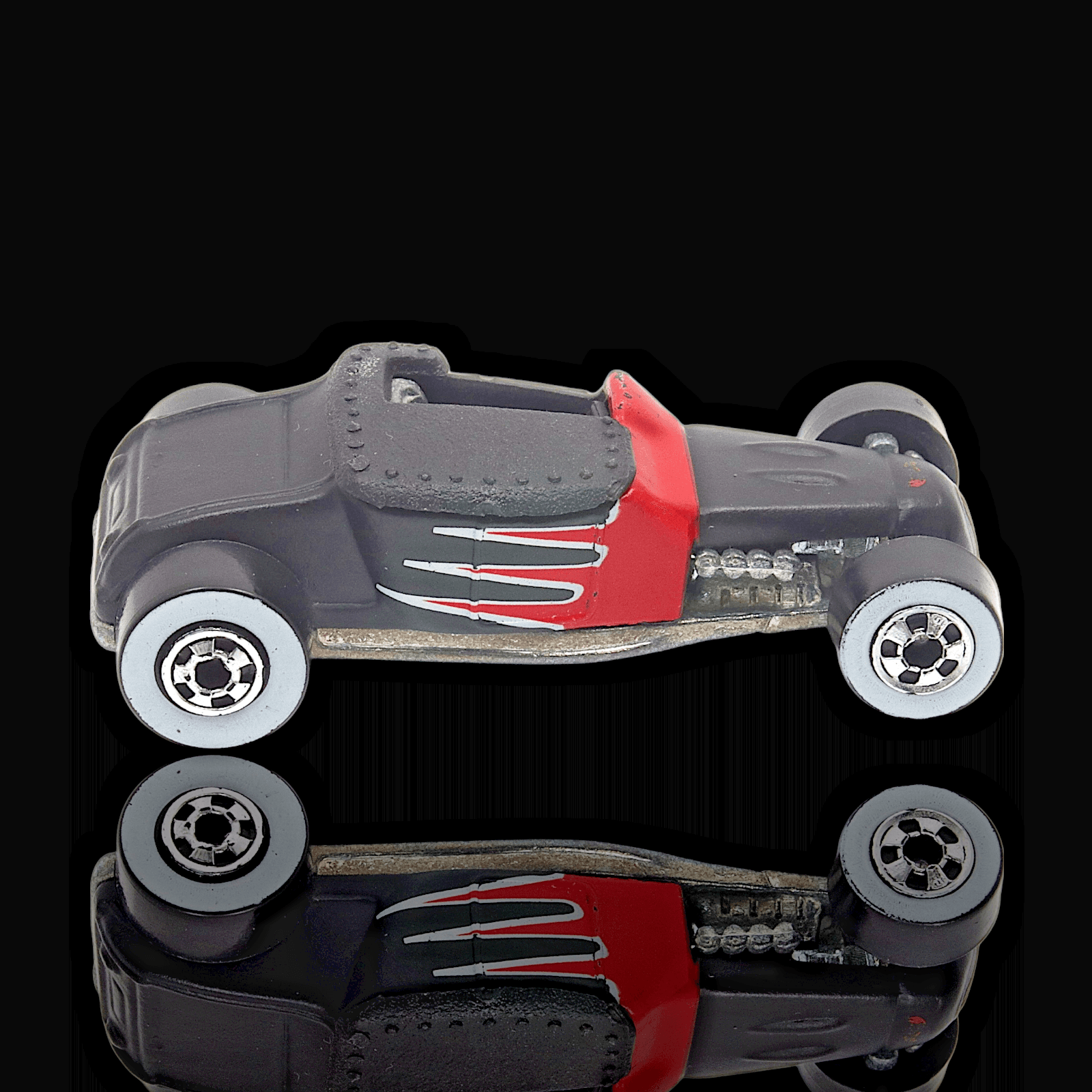 Hot Wheels 1998 Black Track T Hot Rod w/Red Flames #006 First Editions 1/64
