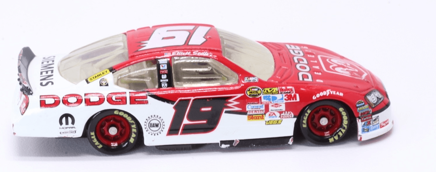 VINTAGE NASCAR ~ ELLIOTT SADLER #19 ~ Dodge Dealers 2007 DODGE CHARGER 1/64 - Thumbnail 3