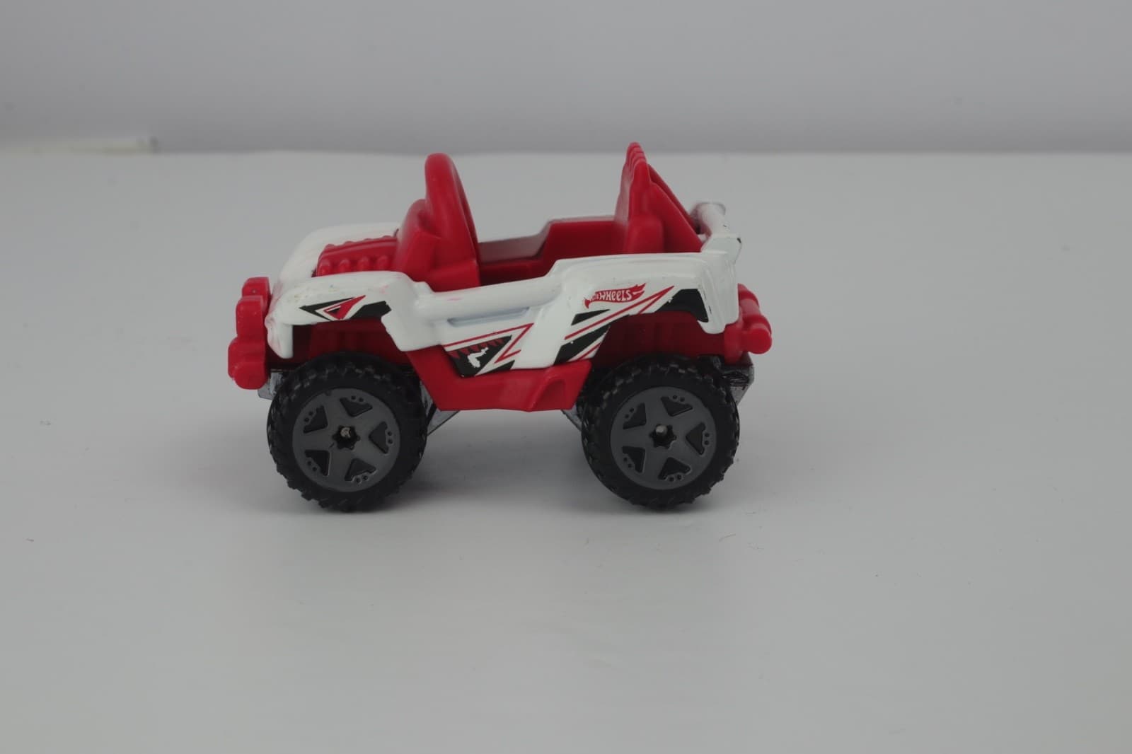 2022 Hot Wheels ~ BOGZILLA~ HW Ride-Ons 2/5 ~ Diecast Car 1/64 - Thumbnail 4