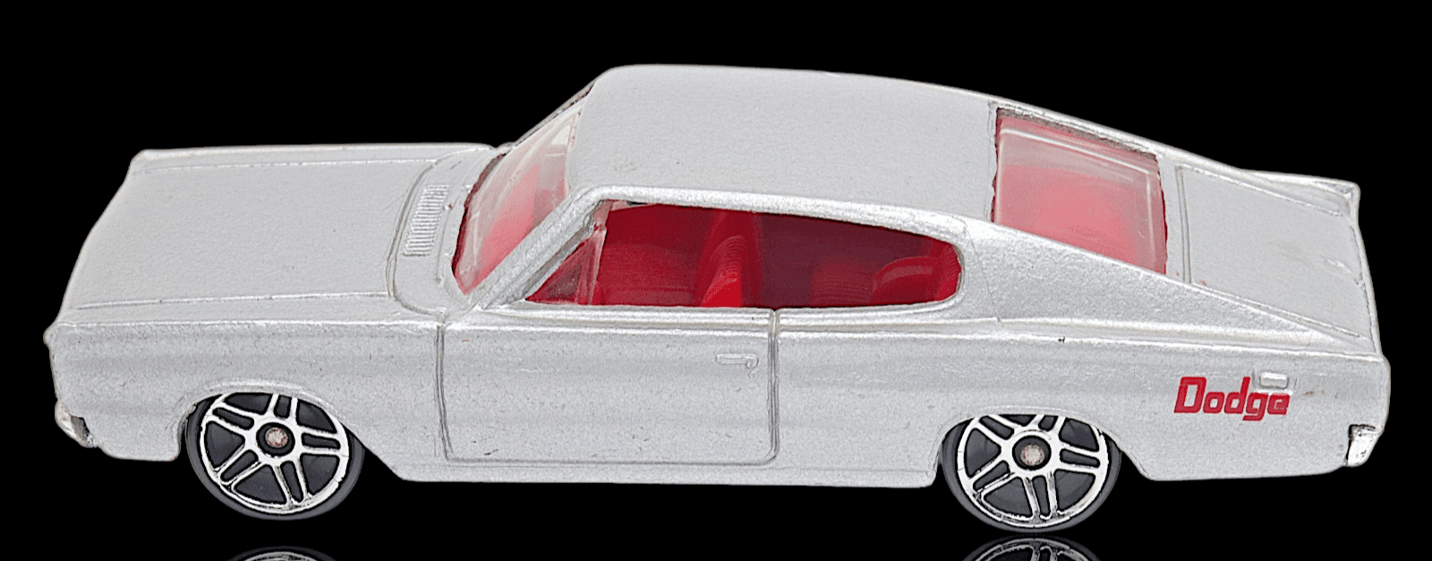 2000 Hot Wheels First Editions ~ 1967 DODGE CHARGER ~ Red Interior ~ 1:64 - Thumbnail 2