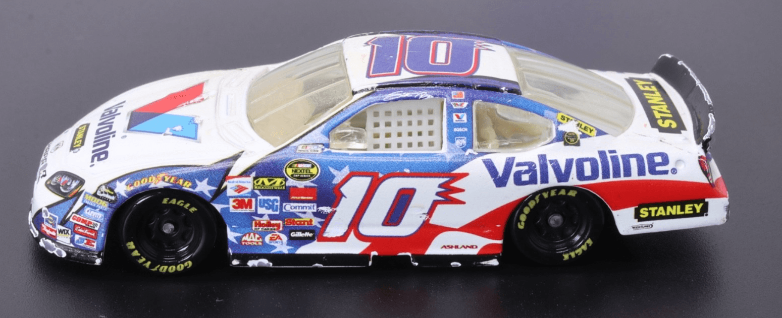 NASCAR ~ SCOTT RIGGS ~ 2007 #10 DODGE CHARGER ~ 1/64 - Thumbnail 4