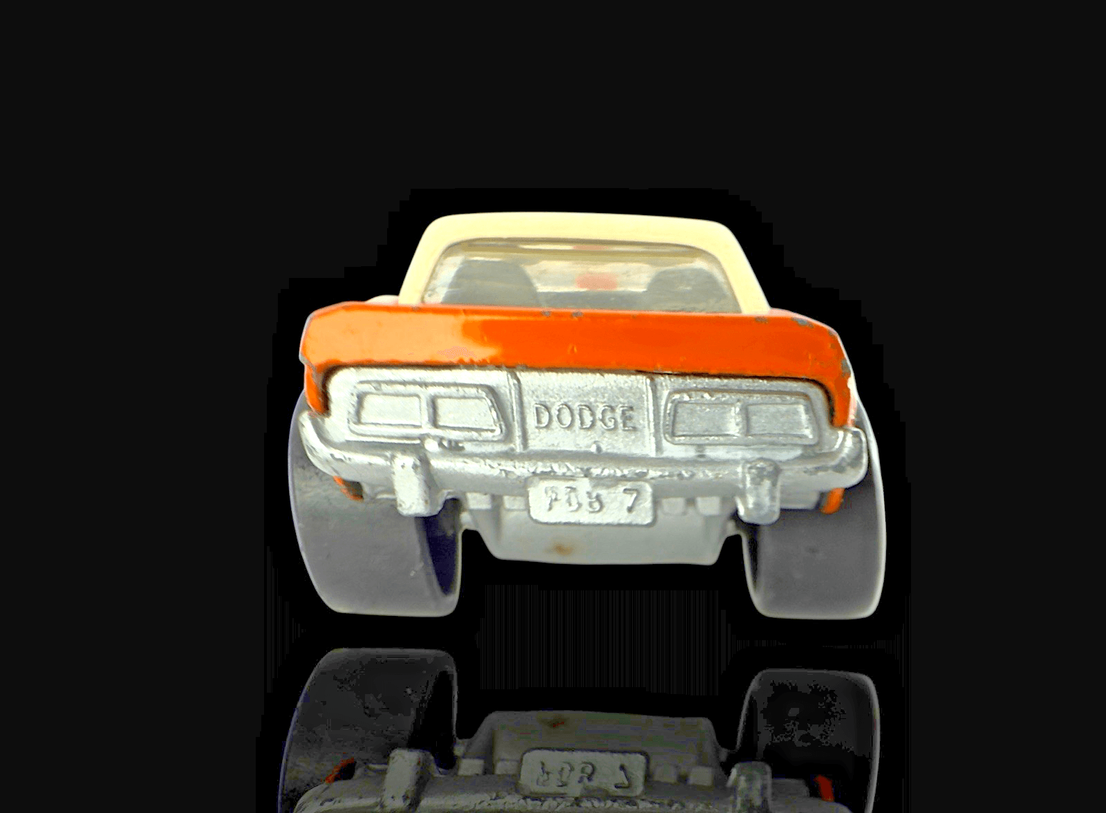 LESNEY ~ MATCHBOX ~ SUPERFAST 1974 DODGE CHALLENGER ~ REVIN REBEL ~ WHITE ROOF - Thumbnail 4