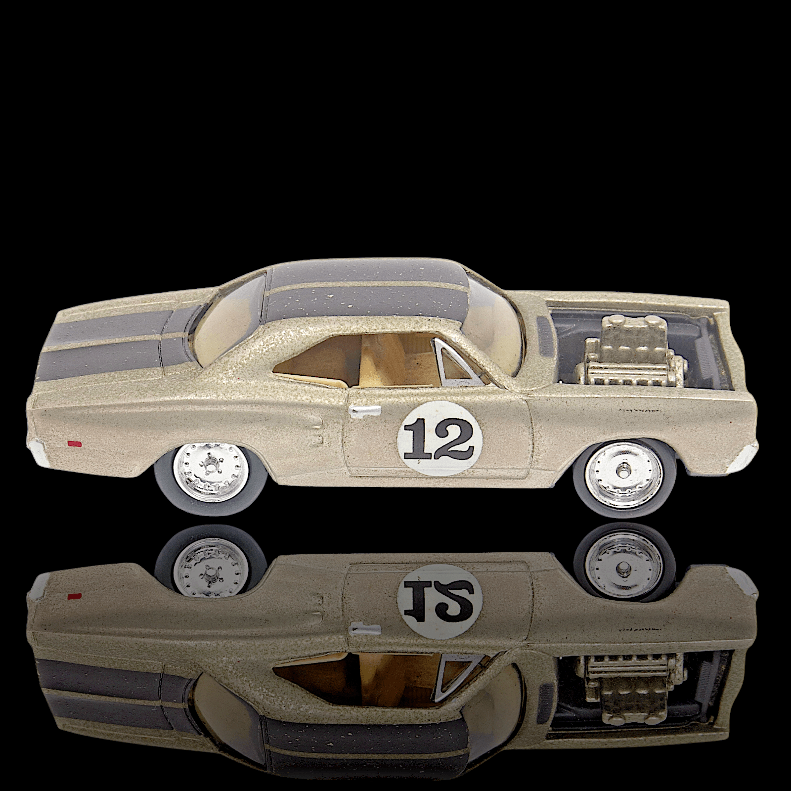 Johnny Lightning 1969 DODGE SUPER BEE ~ Gold #12 1:64 Diecast