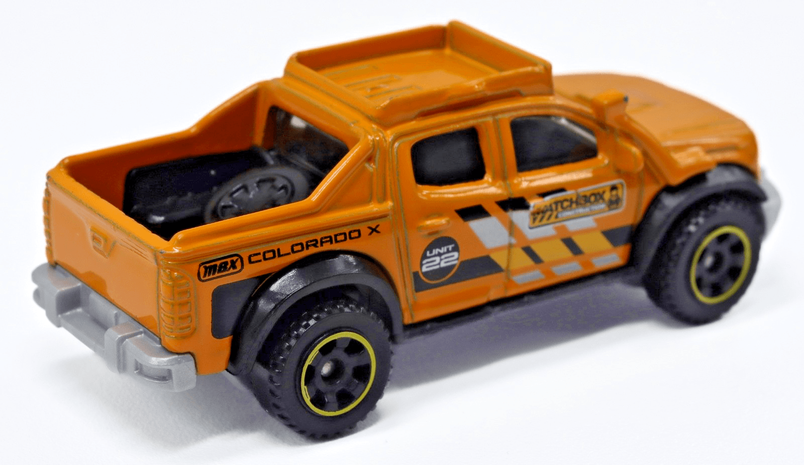 2024 Matchbox Construction ~ 2016 CHEVY COLORADO XTREME ~ Diecast 1:64 - Thumbnail 5