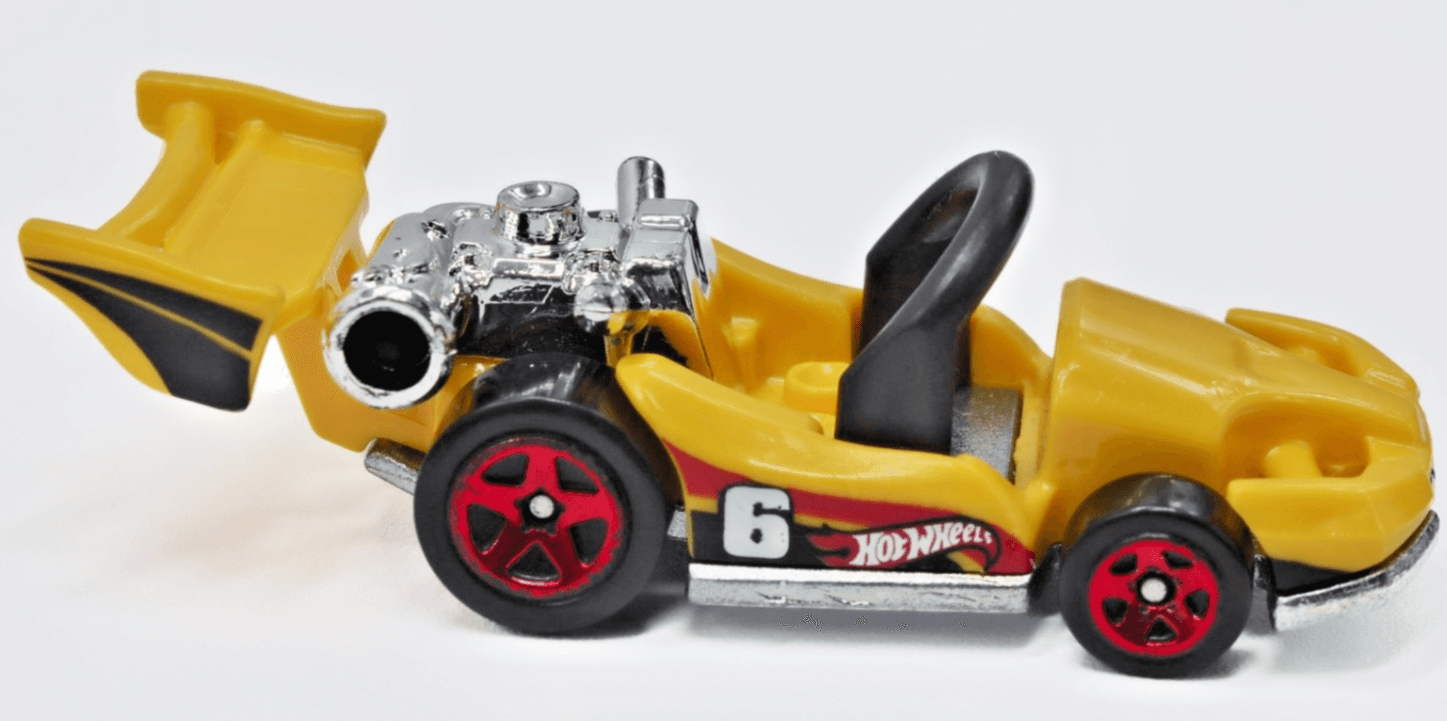 2017 Hot Wheels Fans Stands Collection ~ YELLOWS GO KART ~ Chrome 5-Spoke Wheels - Thumbnail 3