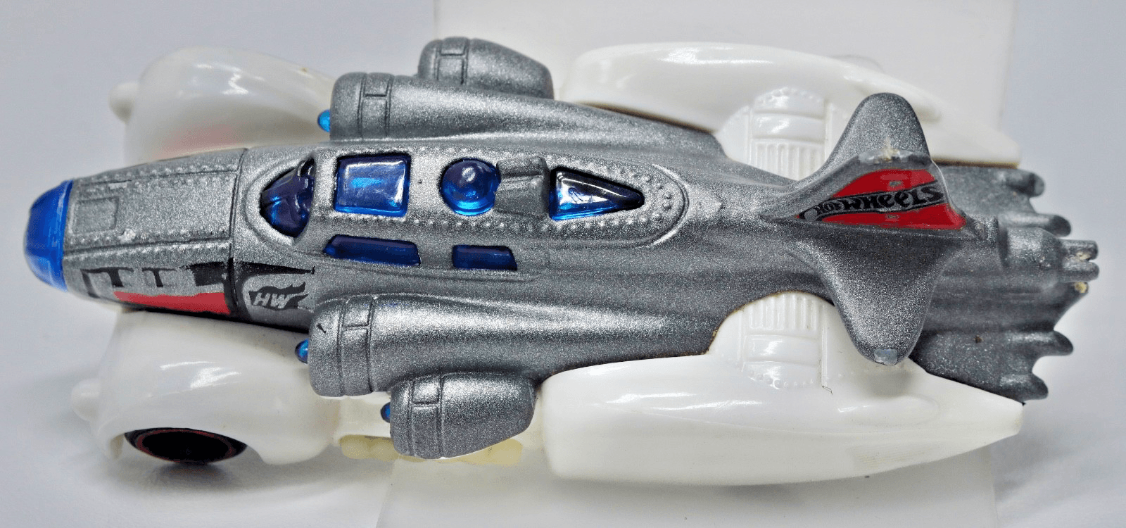 2017 Hot Wheels Mystery Models ~ FAST FORTRESS B-17 Bomber ~ Gray White Diecast - Thumbnail 6