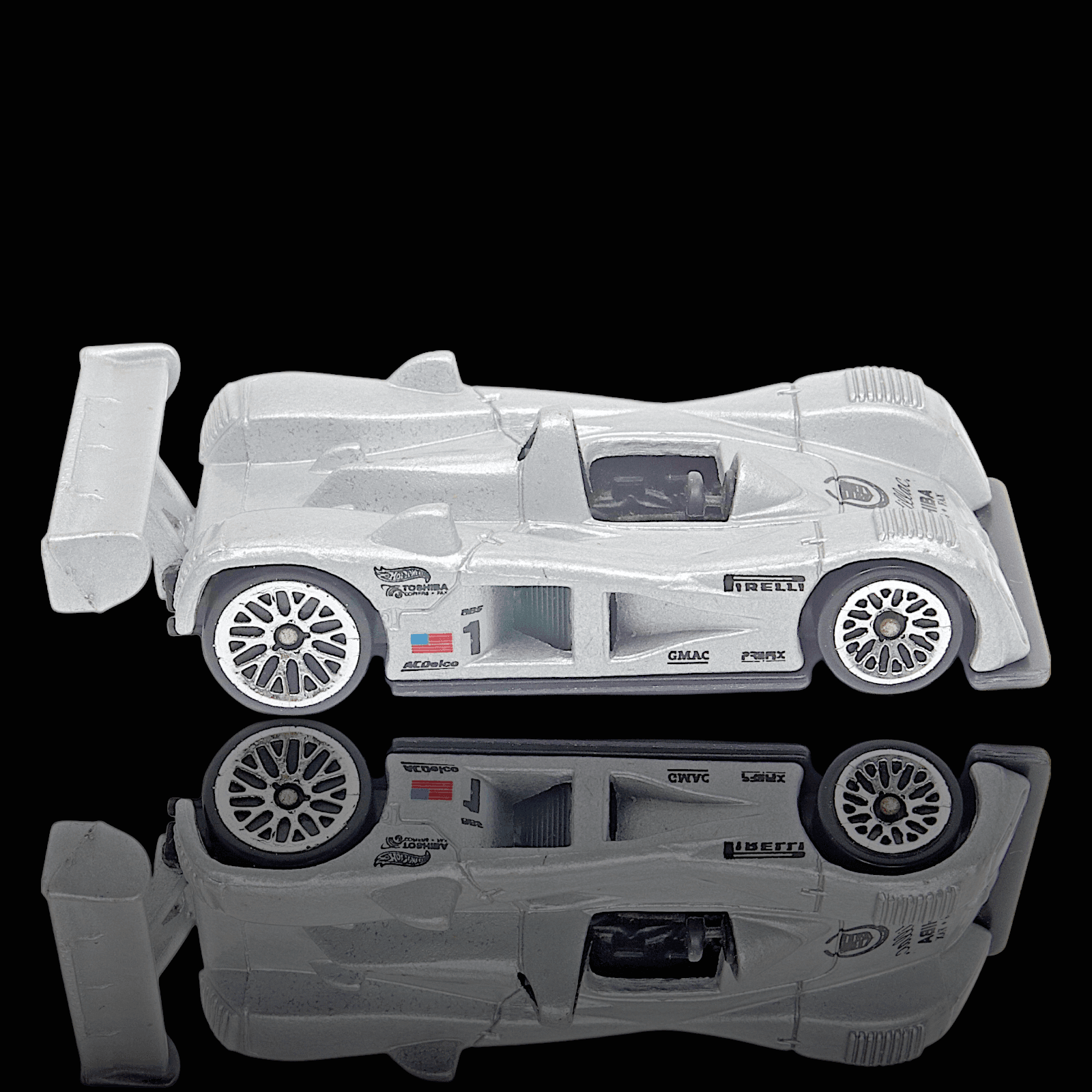 Hot Wheels 2000 CADILLAC LMP ~ GMTM # 1 ~ Silver Race Car 1:64