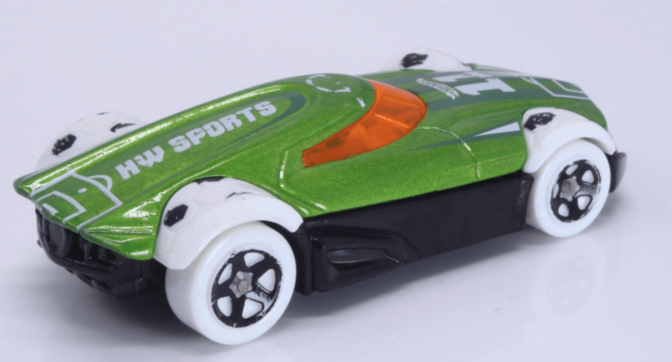 2021 Hot Wheels Sports Series ~ MR11 ~ Green Soccer Car Die-Cast 1/64 - Thumbnail 5
