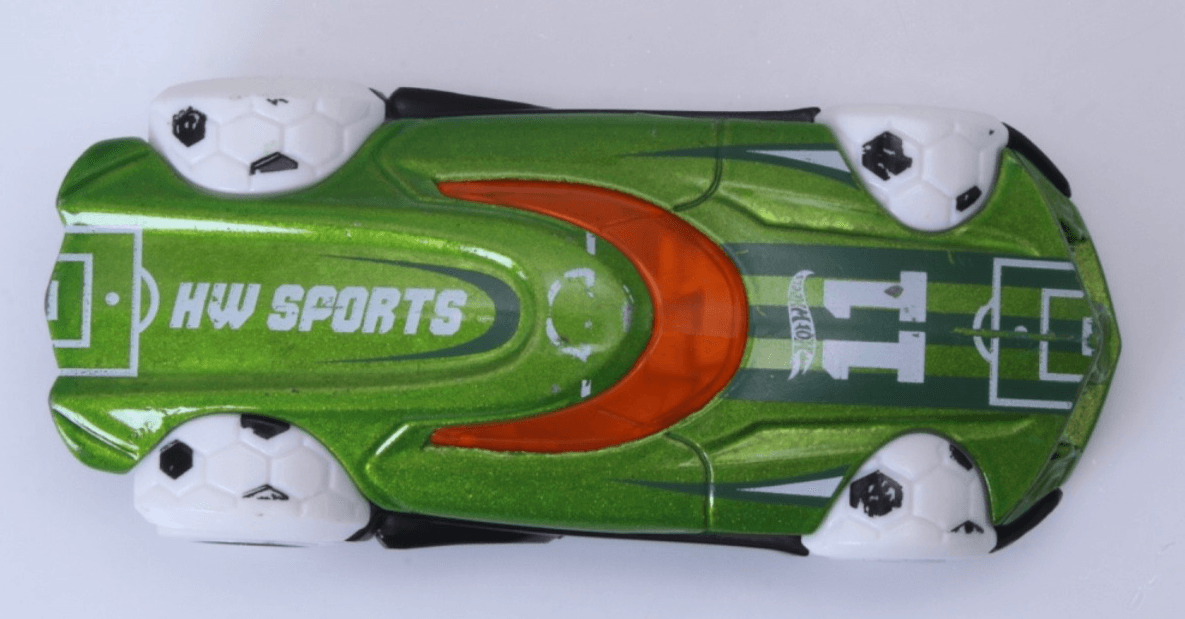 2021 Hot Wheels Sports Series ~ MR11 ~ Green Soccer Car Die-Cast 1/64 - Thumbnail 9
