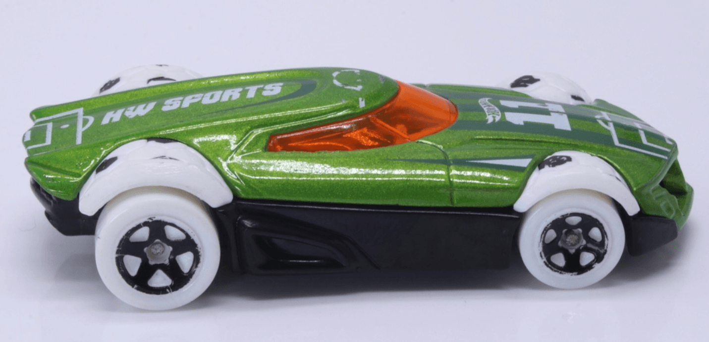 2021 Hot Wheels Sports Series ~ MR11 ~ Green Soccer Car Die-Cast 1/64 - Thumbnail 3