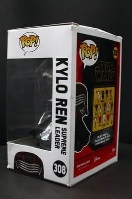 Funko Pop! Star Wars Kylo Ren #308 **Damaged Box*** - Thumbnail 7