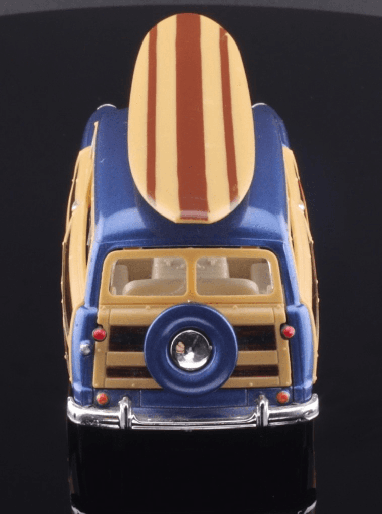 Kinsmart ~ 1949 FORD WOODY WAGON ~ Pull-Back 1/40 Diecast - Thumbnail 10