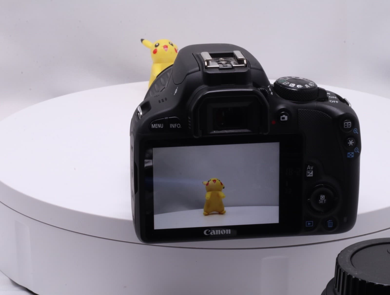 CANON EOS REBEL SL1 WITH LENS - DS126441 Digital SLR - Thumbnail 11