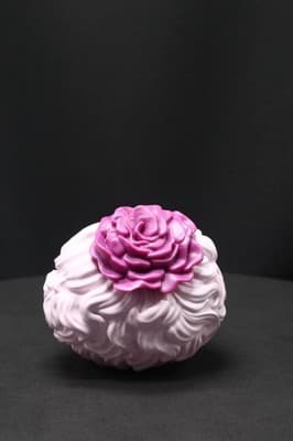 Funko Pop Effie Trinket #227 Vinyl Figure on stand OOB - Thumbnail 6