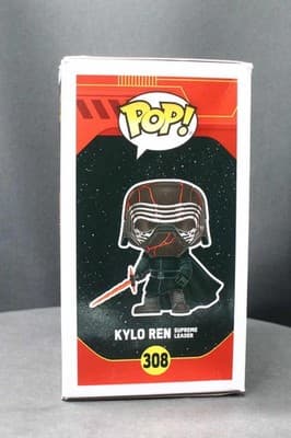 Funko Pop! Star Wars Kylo Ren #308 **Damaged Box*** - Thumbnail 4