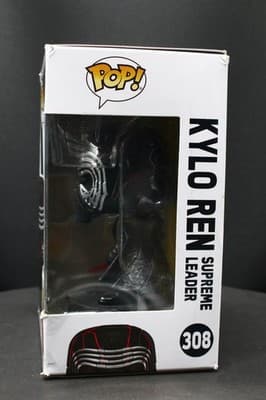 Funko Pop! Star Wars Kylo Ren #308 **Damaged Box*** - Thumbnail 8