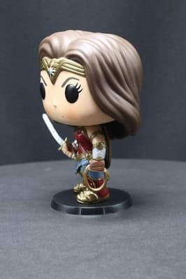 Funko Pop Heroes DC Wonder Woman 172 Figure on stand OOB - Thumbnail 4