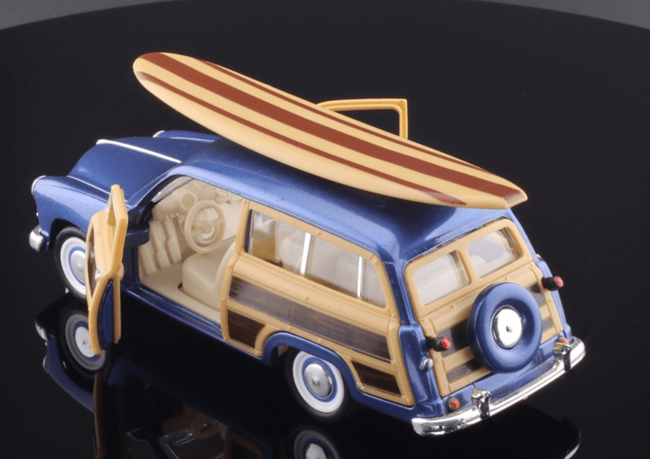 Kinsmart ~ 1949 FORD WOODY WAGON ~ Pull-Back 1/40 Diecast - Thumbnail 8