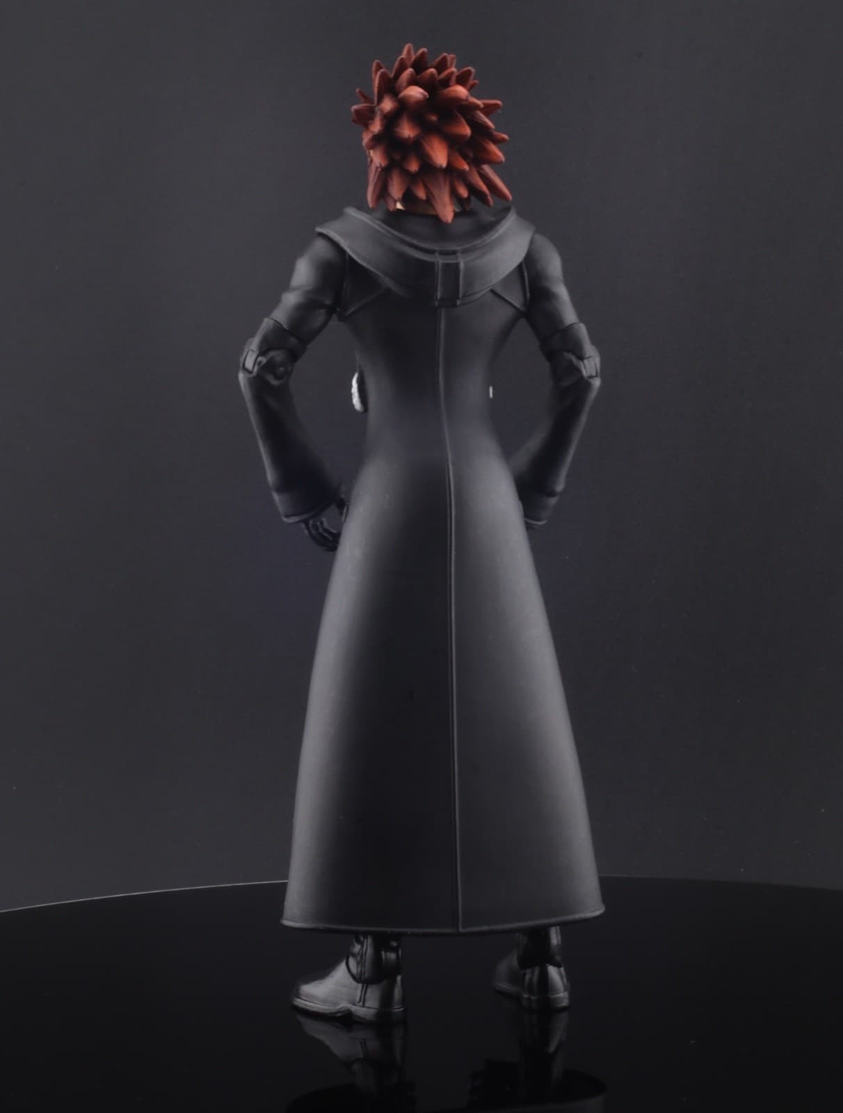 Disney Kingdom Hearts Axel Diamond Select Action Figure 7” no accessories - Thumbnail 8