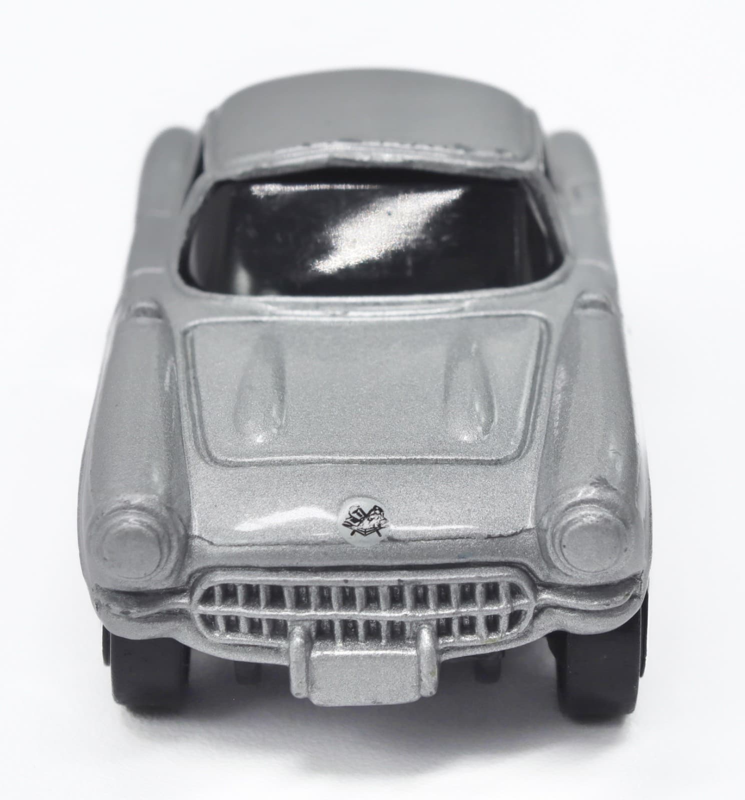 Maisto ~ 1957 CHEVROLET CORVETTE ~ Silver / Red 1:64 Diecast - Thumbnail 7