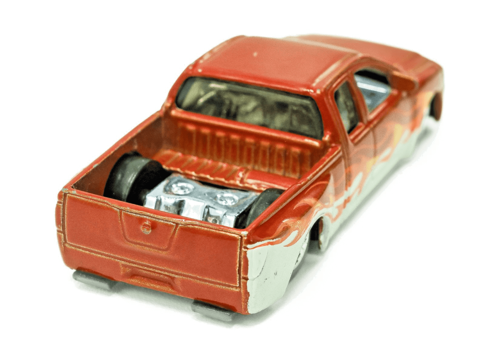 2007 Hot Wheels Hot Trucks ~ NISSAN TTIAN ~ Red w/Flames Diecast 1:64 - Thumbnail 4