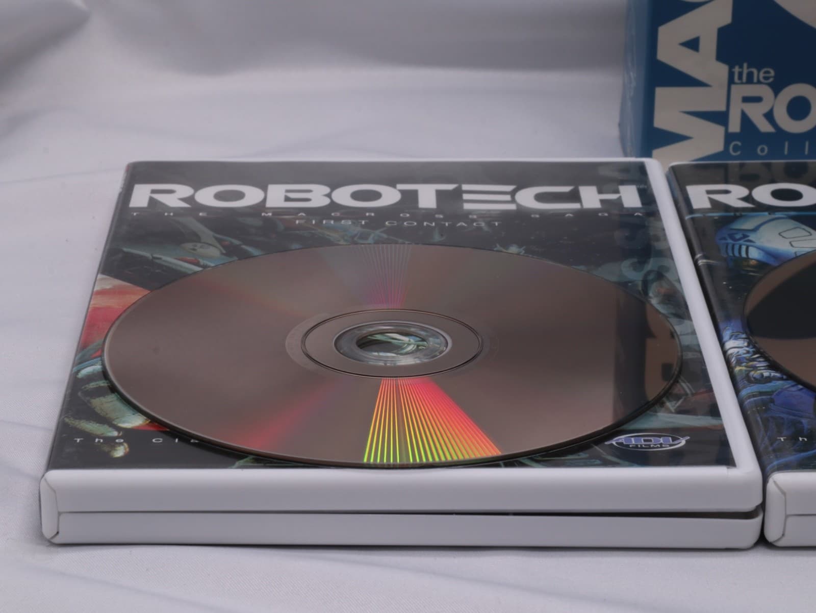 Robotech Legacy - Vol. 1: The Macross Saga (DVD, 2001, 3-Disc Set) - Thumbnail 12