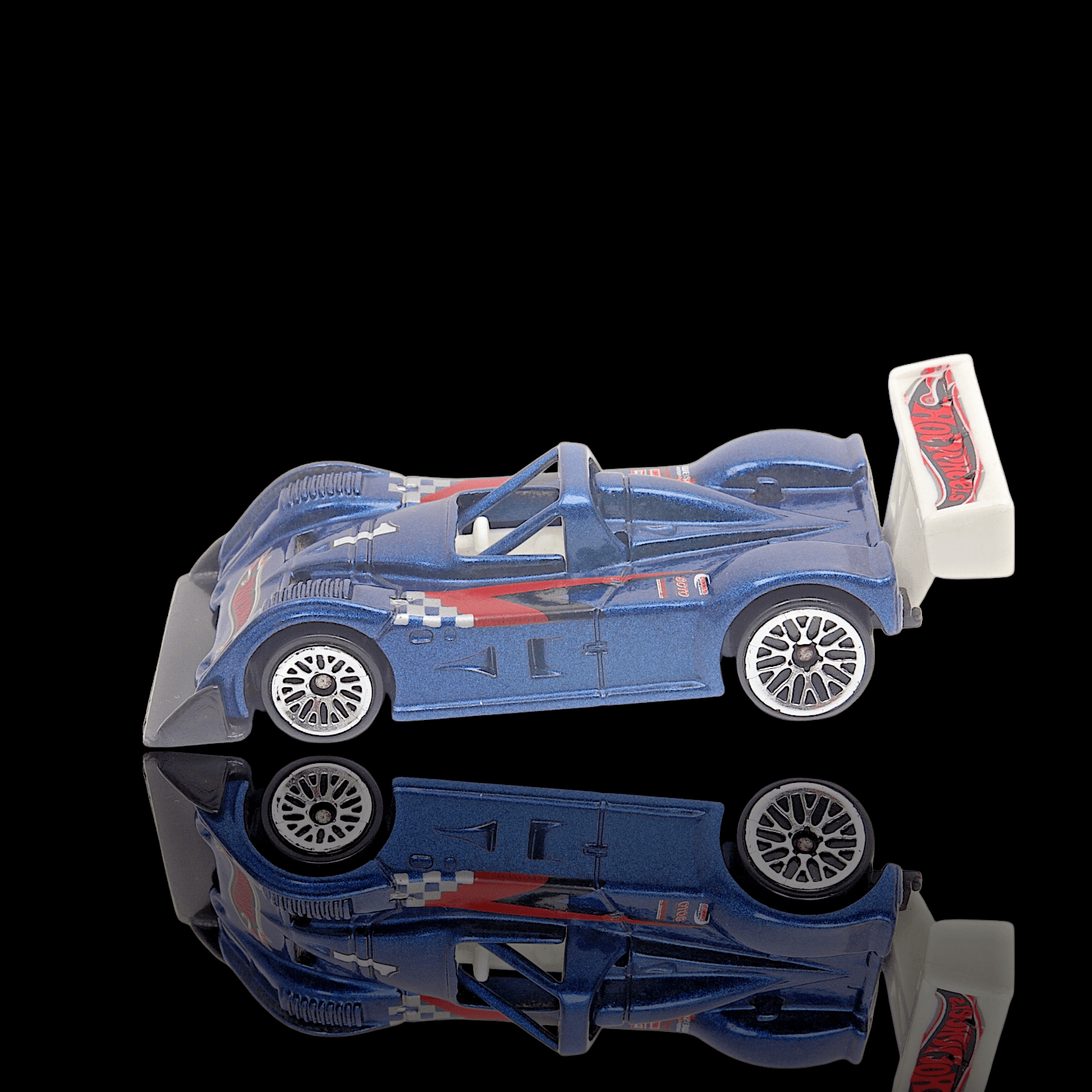Hot Wheels 2000 Riley & Scott MK III Blue #039 Diecast Race Car - Thumbnail 2