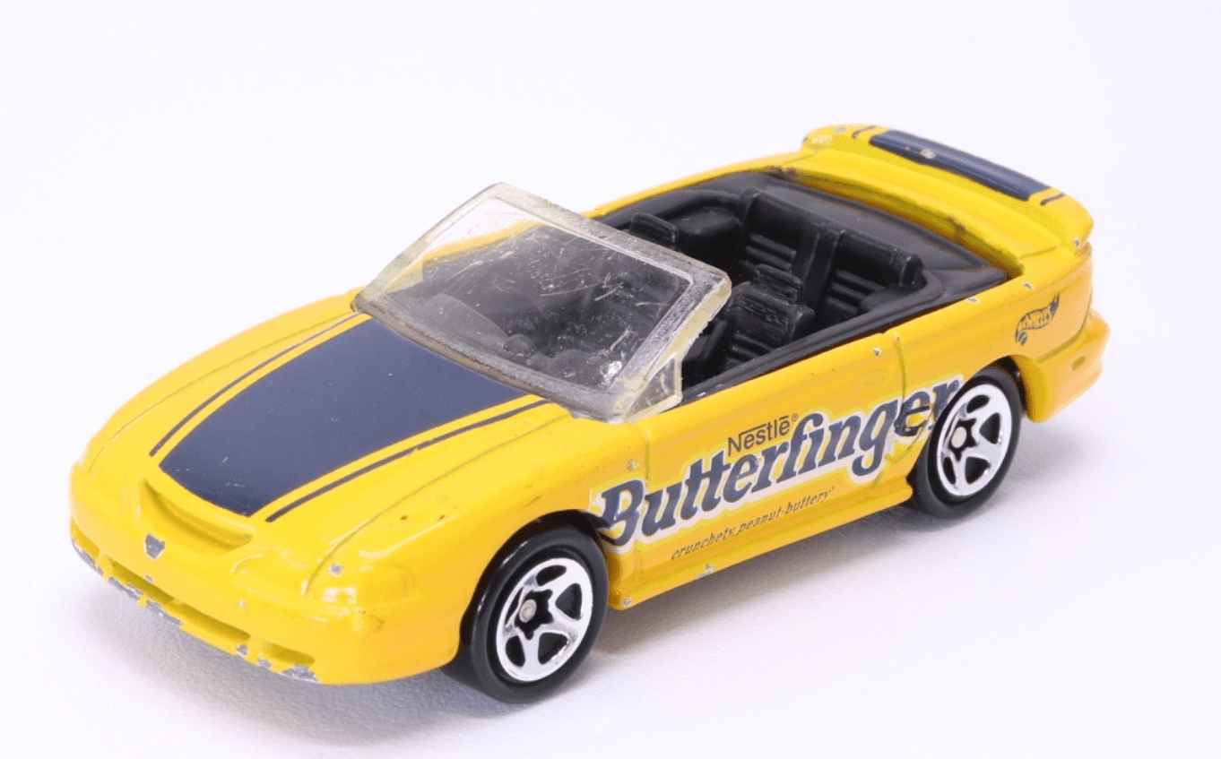 Hot Wheels - 1996 MUSTANG GT CONVERTIBLE ~ Collector# 744-Sugar Rush Series 4/4 - Thumbnail 2