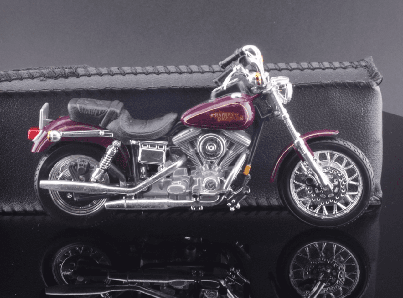Maisto ~ HARLEY-DAVIDSON 1997 FXDL DYNA LOW RIDER ~ 1/18 Purple Diecast - Thumbnail 10