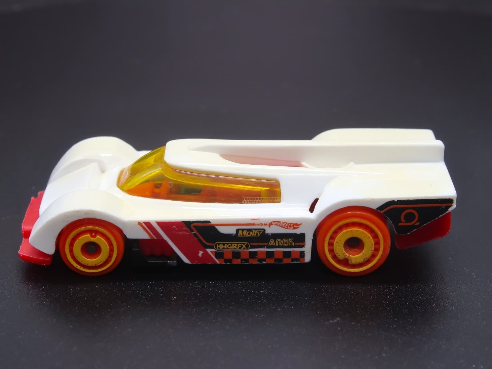 2020 Hot Wheels Track Star Series ~ GRUPPO x24 (3/5) ~ Diecast Race Car 1:64 - Thumbnail 6