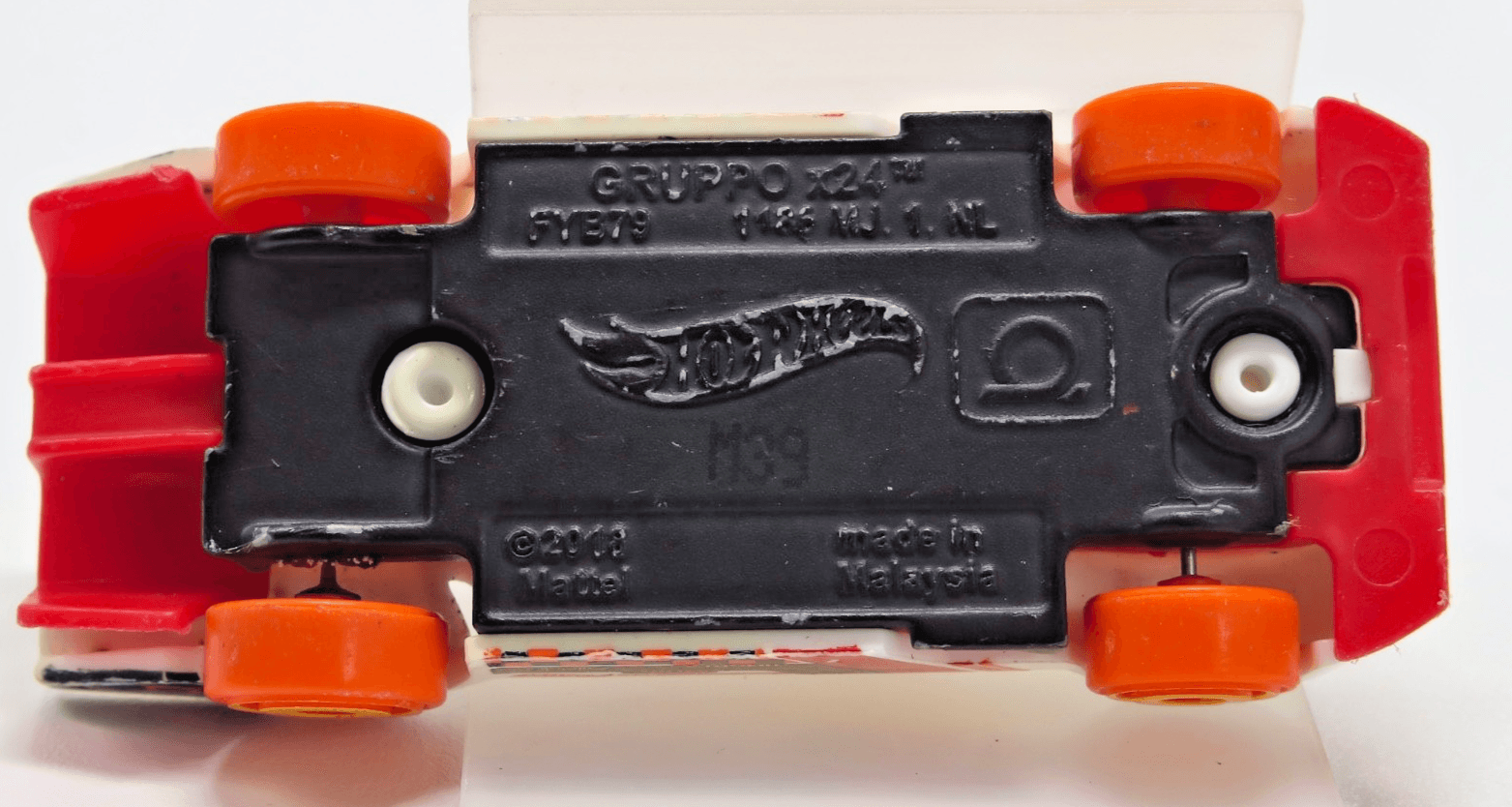 2020 Hot Wheels Track Star Series ~ GRUPPO x24 (3/5) ~ Diecast Race Car 1:64 - Thumbnail 7