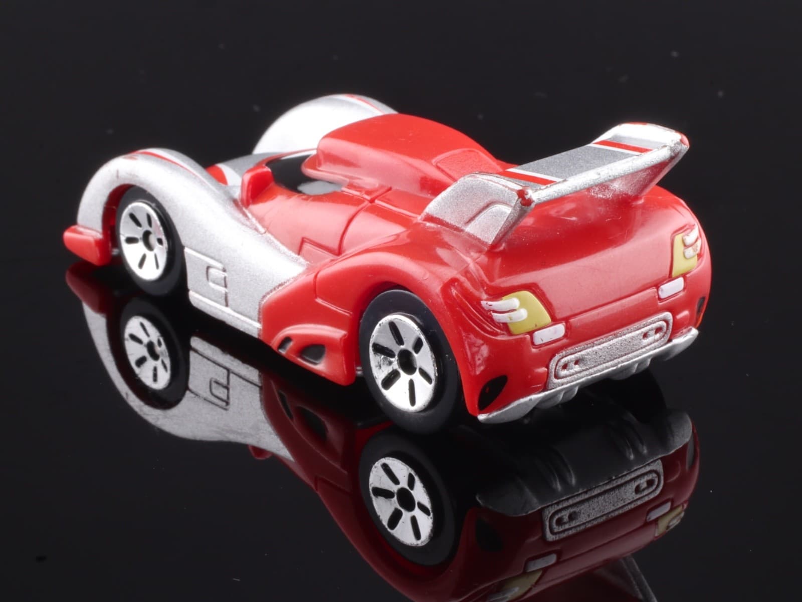 Maisto ~ MCG-64 ADVENTURE FORCE RACE ~ Diecast 1:64 - Thumbnail 4