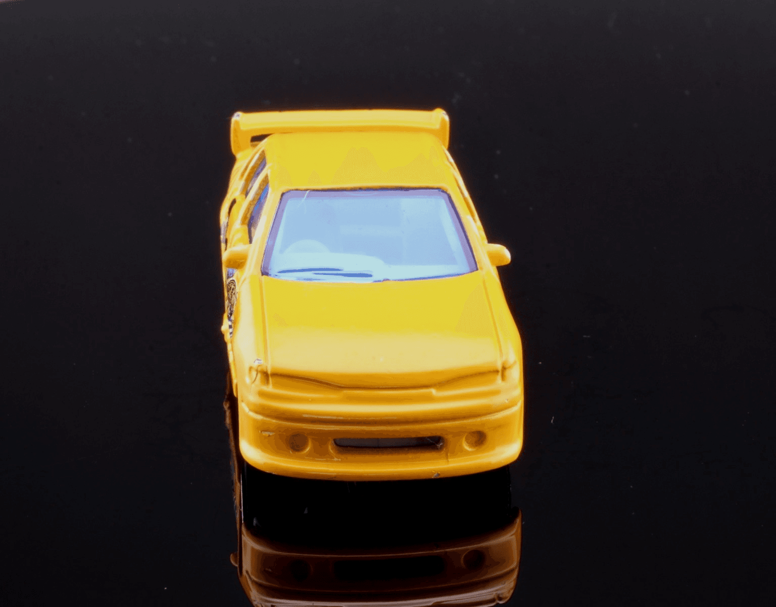 2005 Matchbox ~ 1996 FORD FALCON ~ Nintendo WarioWare Twisted ~ Diecast 1/64 - Thumbnail 6