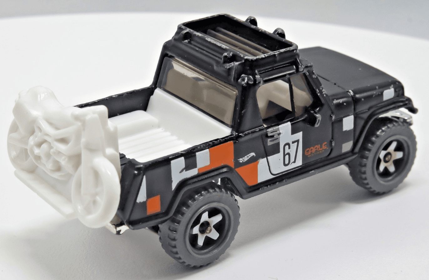 20121 Hot Wheels ~ 1967 JEEPSTER COMMANDO ~ 1:64 Diecast - Thumbnail 5