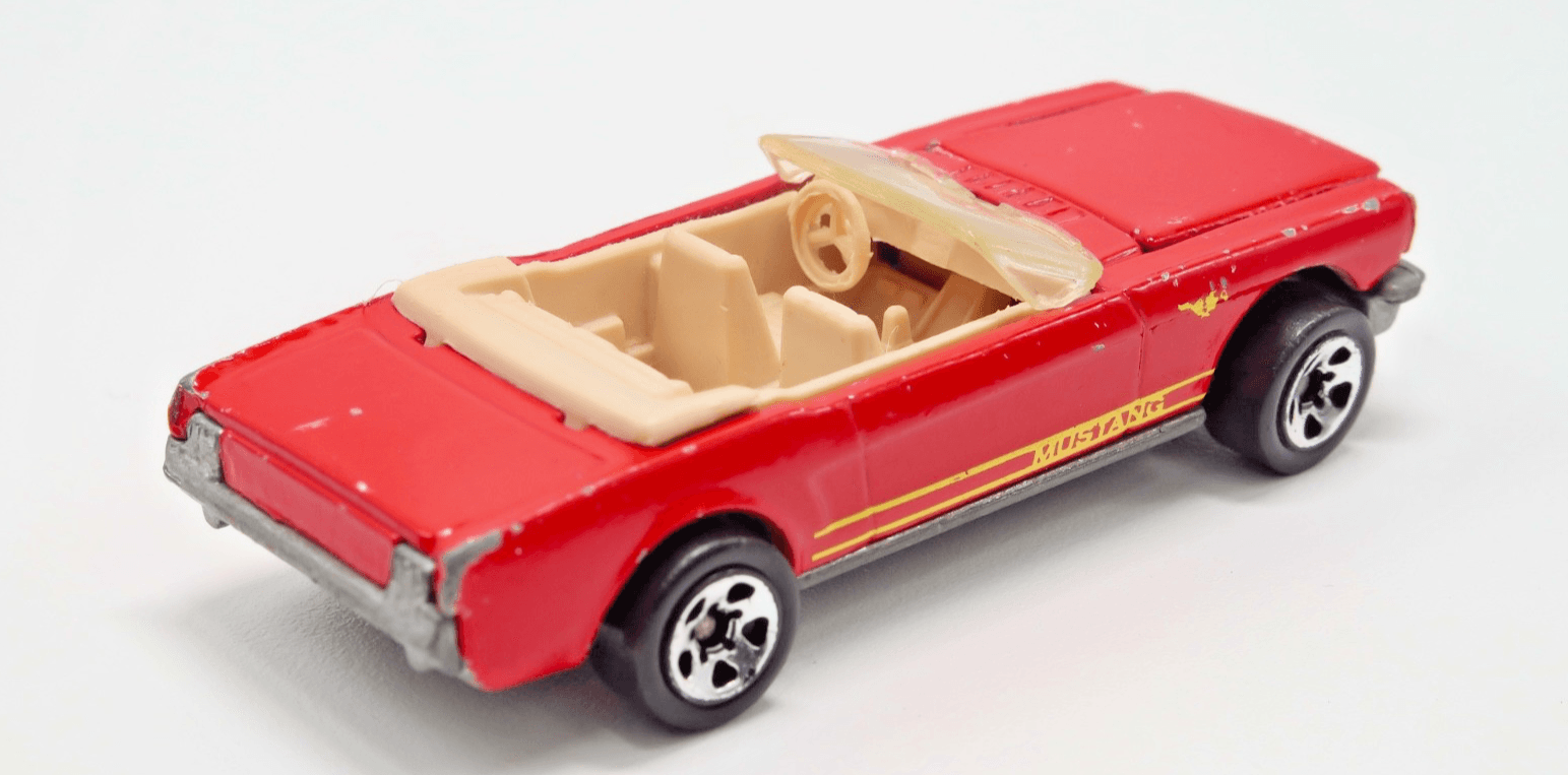 VINTAGE...Hot Wheels ~ 1965 FORD MUSTANG CONVERTIBLE ~ Red 1/64 Diecast - Thumbnail 5
