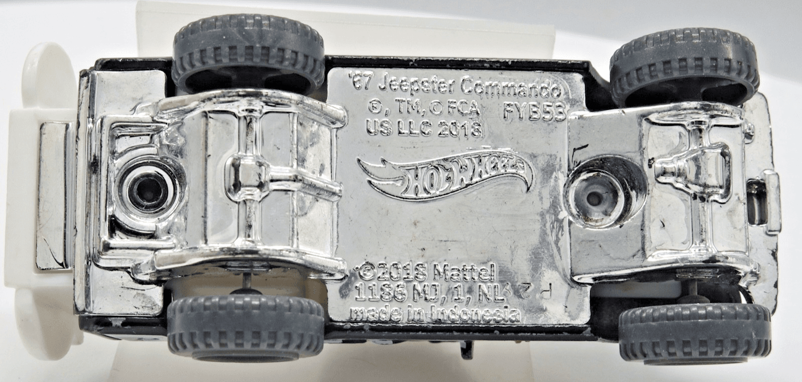 20121 Hot Wheels ~ 1967 JEEPSTER COMMANDO ~ 1:64 Diecast - Thumbnail 10