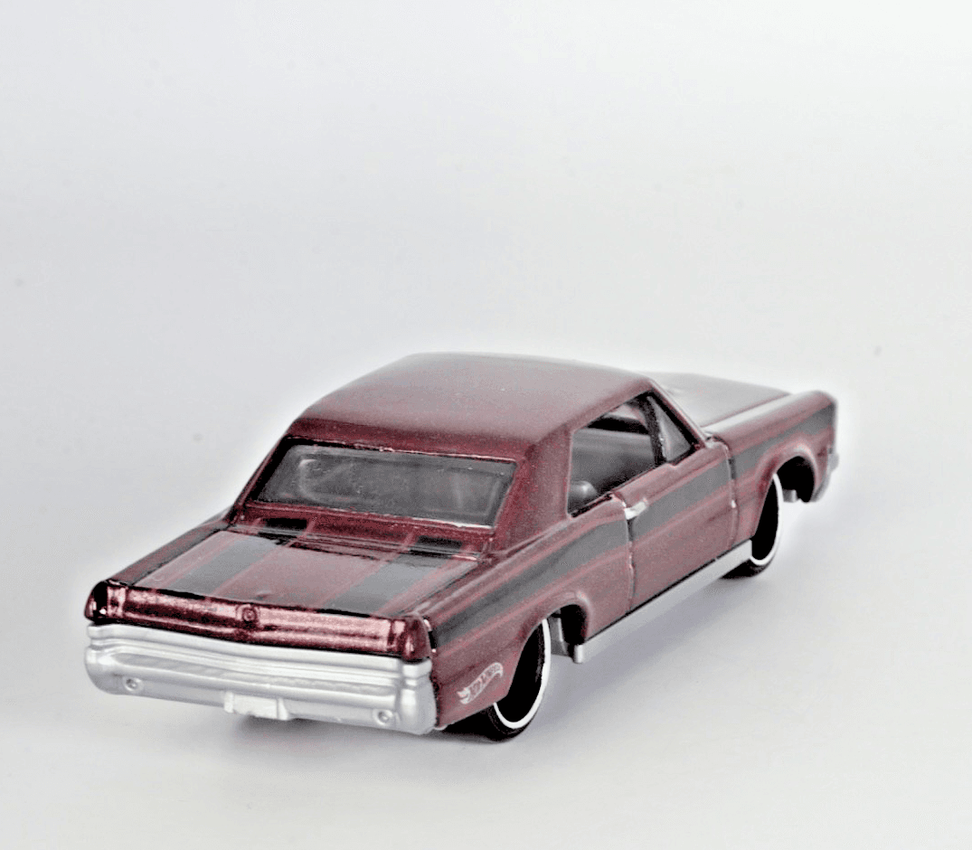 2021 Hot Wheels 1965 PONTIAC GTO ~ Multi-Pack Exclusive ~ Maroon 1/64 - Thumbnail 3