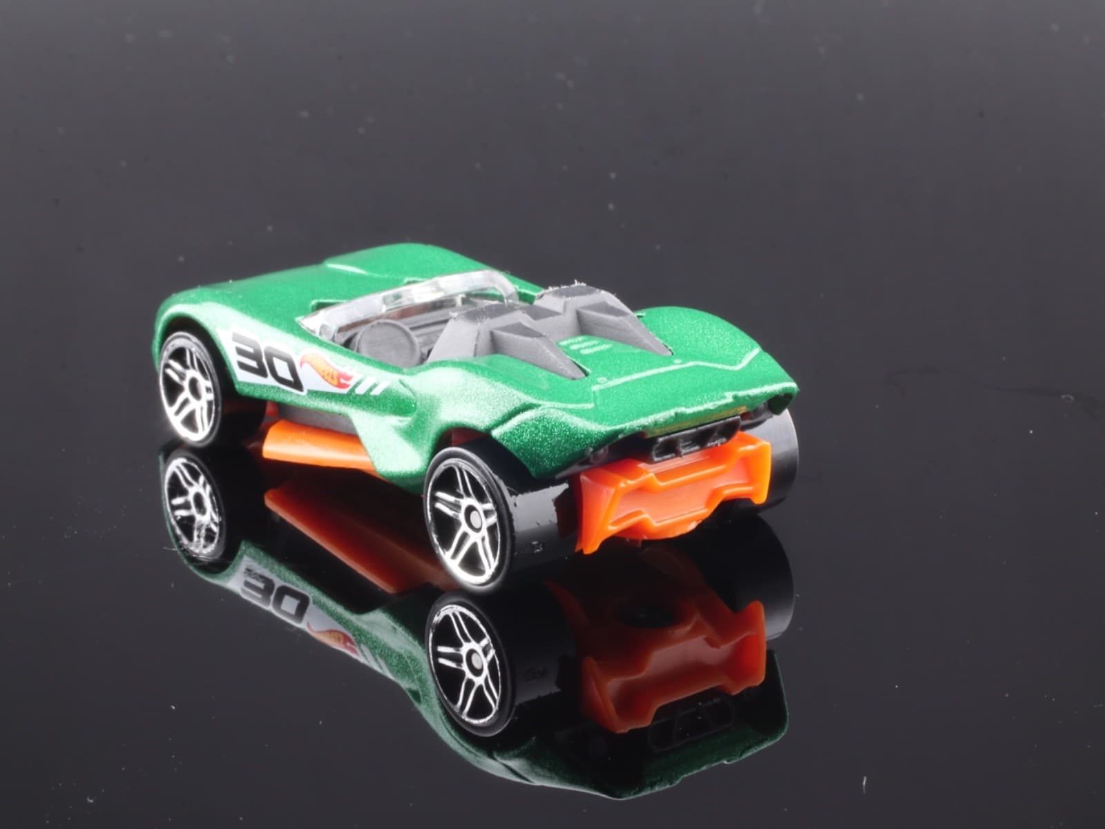 2017 Hot Wheels Fan Stands Series ~ CARBONIC ~ Loose 1:64 Diecast Toy Car - Thumbnail 4