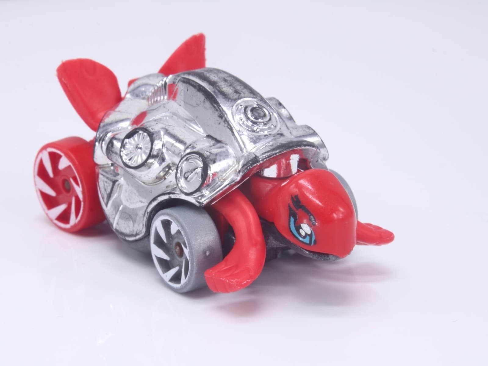 2021 Hot Wheels Street Beasts ~ TURTUSHELL (5/5) ~ 172/250 Silver/Red Diecast