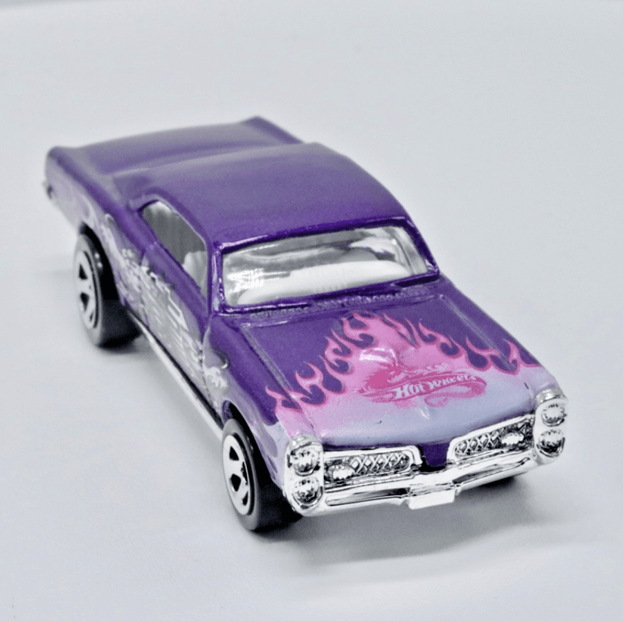 2003 Hot Wheels Dragon Wagons ~ 1967 PONTIAC GTO ~ 2/5 Collector #66 1/64