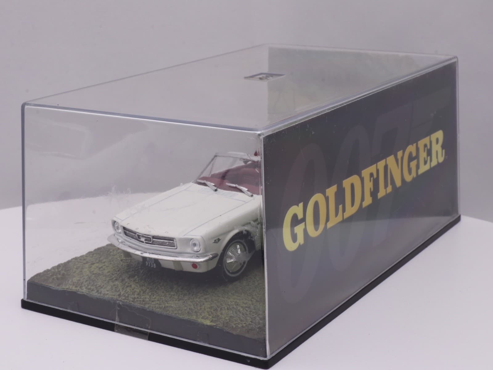 FORD MUSTANG CONVERTIBLE ~ GOLDFINGER / JAMES BOND 007 CAR 1/43 - Thumbnail 8