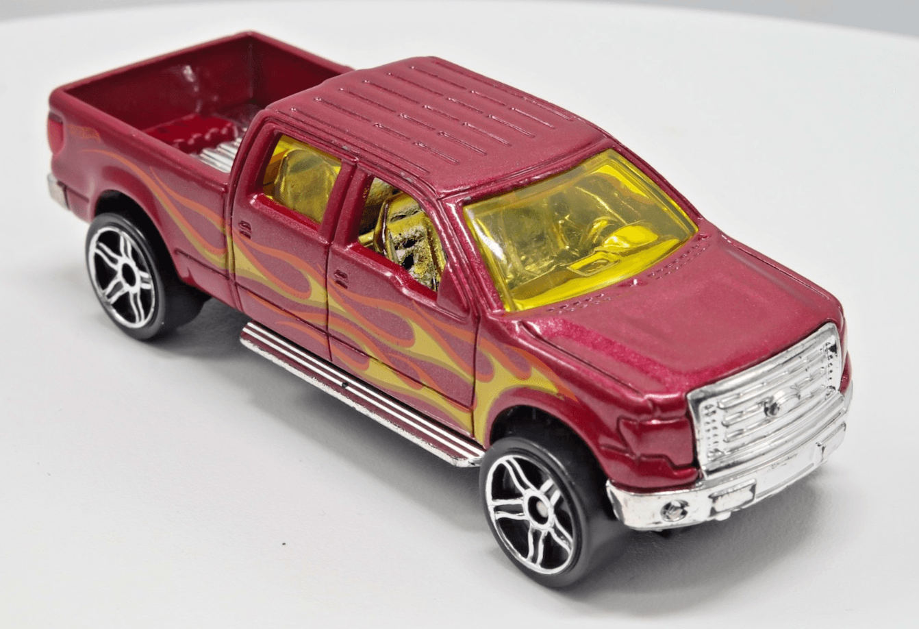 2016 Hot WHeels Hot Trucks 5-Pack Exclusive ~ 2009 FORD F-150 ~ Red Diecast 1:64