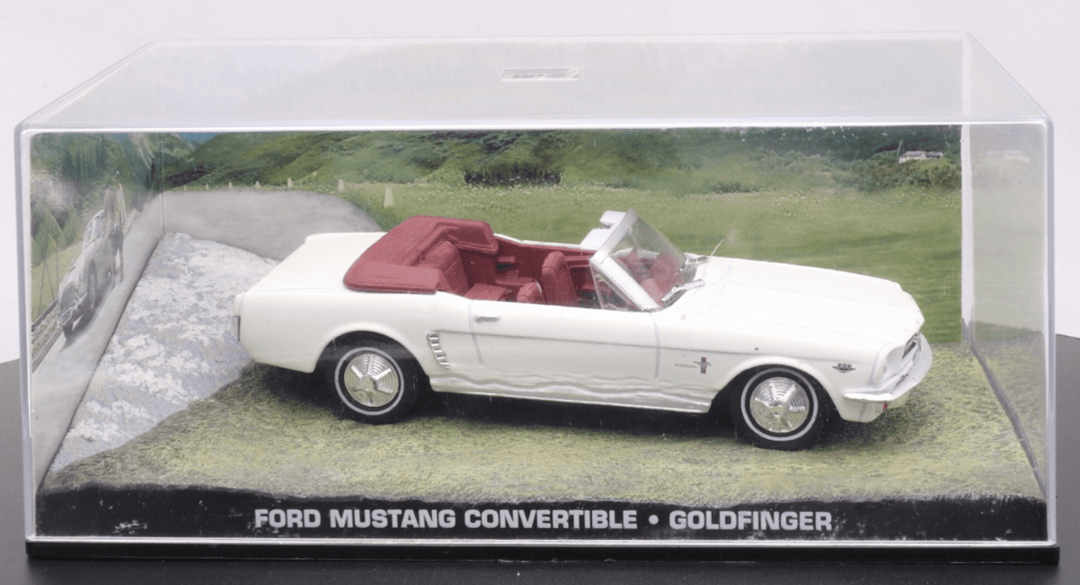 FORD MUSTANG CONVERTIBLE ~ GOLDFINGER / JAMES BOND 007 CAR 1/43 - Thumbnail 3
